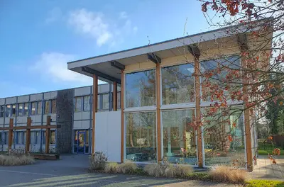 De Fundatie, huisartsenpraktijk en apotheek